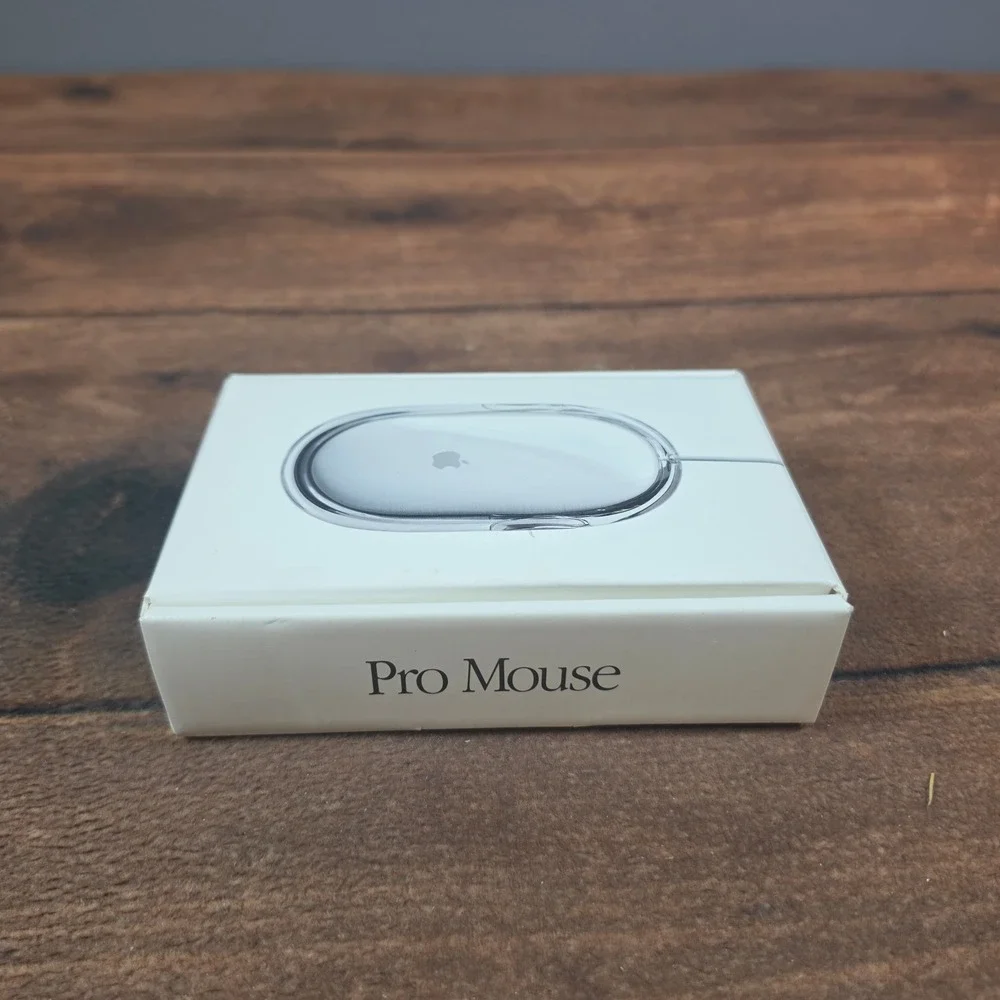 Apple Pro Mouse M8690G/A White New Wired Optical USB M5769 Vintage Tech